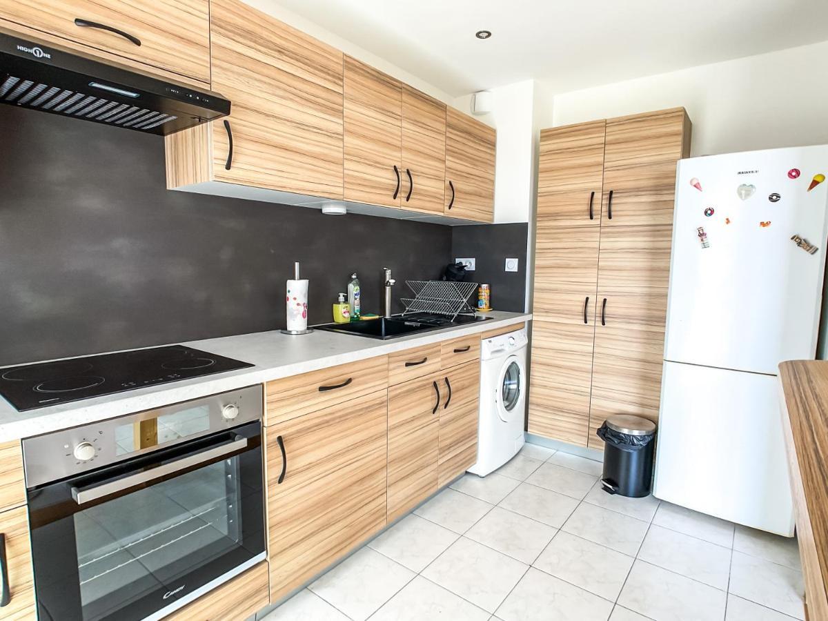 T2 Tout Confort Proche Centre Hyeres & Plages Exterior foto